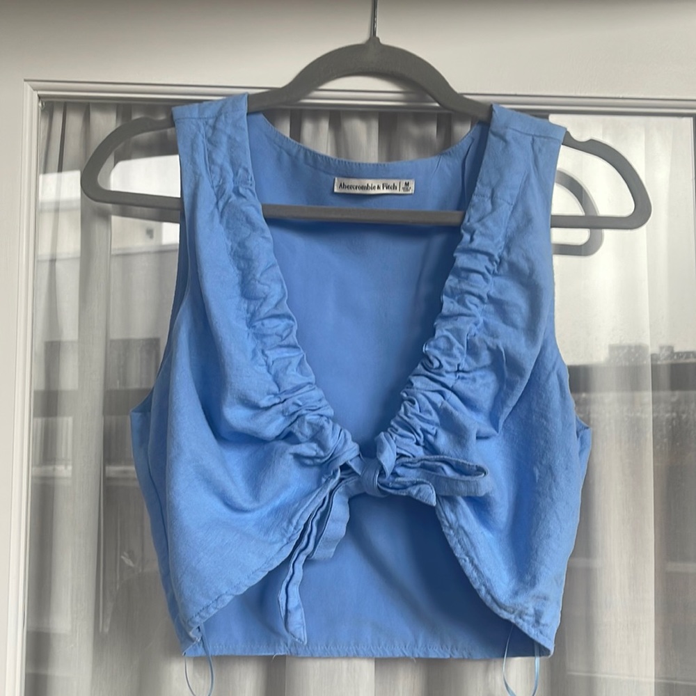 Abercrombie & Fitch Linen Crop Top
